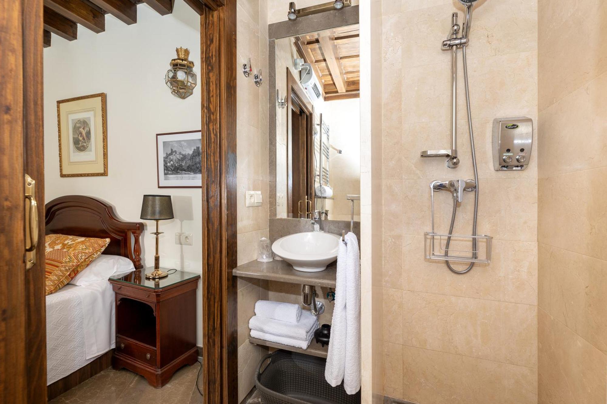 Apartamentos En Pleno Centro, Aljibe Rodrigo Del Campo 1A Γρανάδα Εξωτερικό φωτογραφία